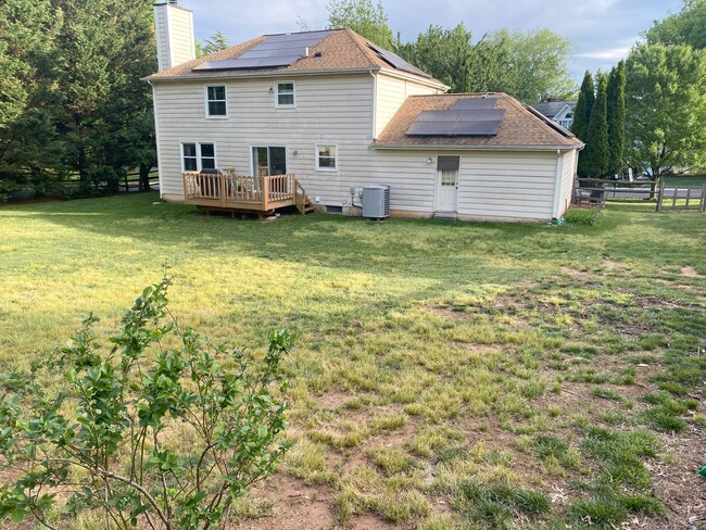 Building Photo - 11201 Maine Cove Dr
