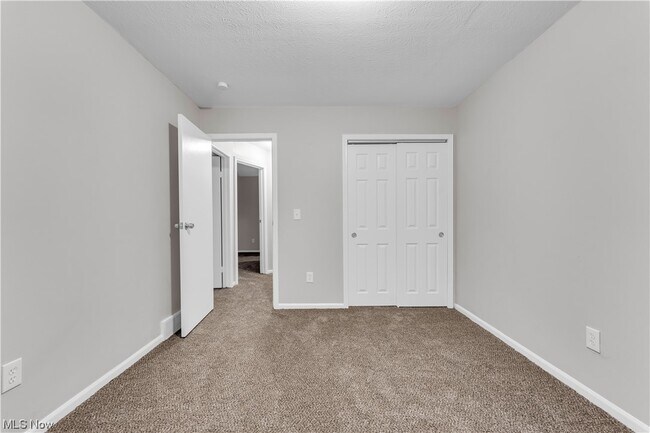 Building Photo - 17575 Howe Rd