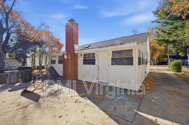 Building Photo - 308 Winchester Dr