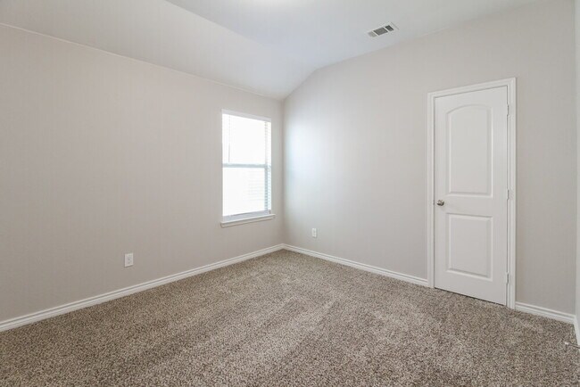 Building Photo - 824 San Felipe Trail