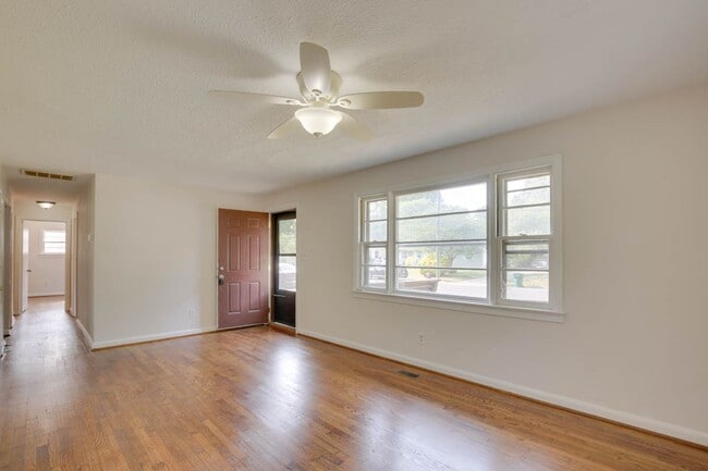 Building Photo - 106 Woodhaven Rd