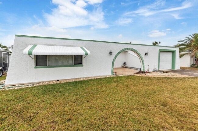 Building Photo - 3228 Rock Valley Dr