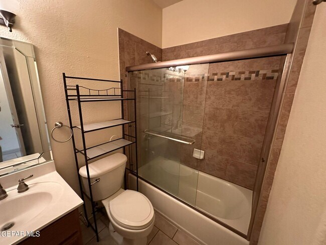 Building Photo - 5939 Bandolero Dr