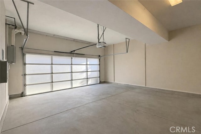 Building Photo - 1520 W Artesia Square