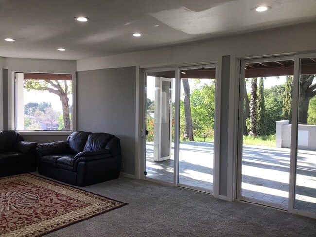 Building Photo - LUXURIOUS PRIVATE STUDIO WITH BREATH TAKING VIEWS