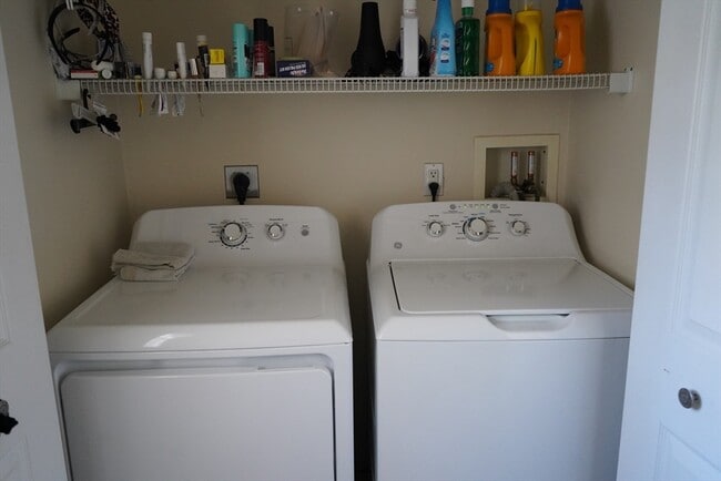 Building Photo - 37 Charnock St