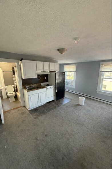 Building Photo - 406 N Loudoun St