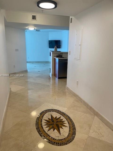 Building Photo - 16699 Collins Ave