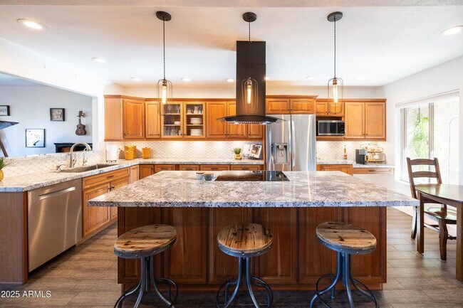 Building Photo - 5442 S Hurricane Ct