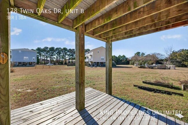 Building Photo - 178 Twin Oaks Dr