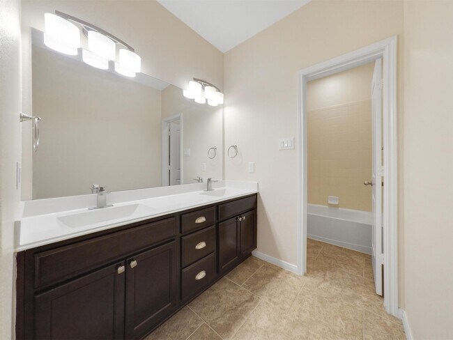 Building Photo - 9318 Turnbull Ln