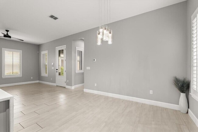 Building Photo - 6875 Arnoldson St