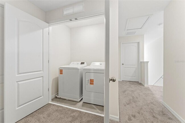 Building Photo - 6594 Leo Ln