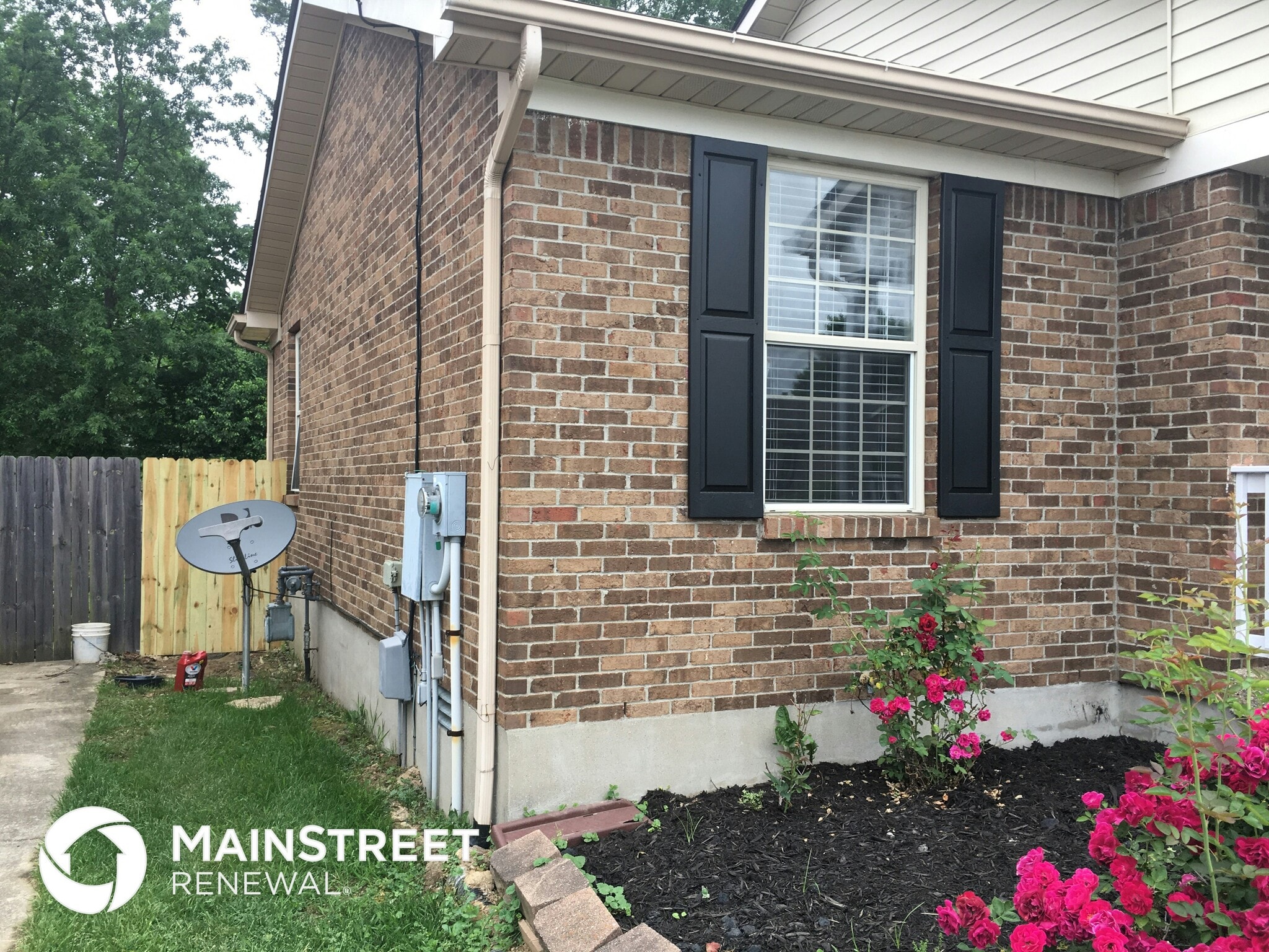 Building Photo - 10414 Pebblestone Cir