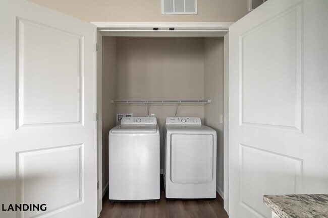 Building Photo - 6480 Alexander Clay