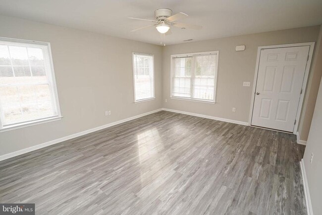 Building Photo - 2007 S Old Mill Dr