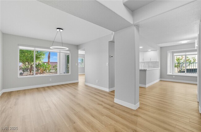 Building Photo - 2736 Crystal Beach Dr