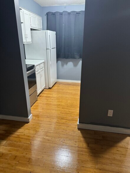 Building Photo - 1863 Nekoma Ct