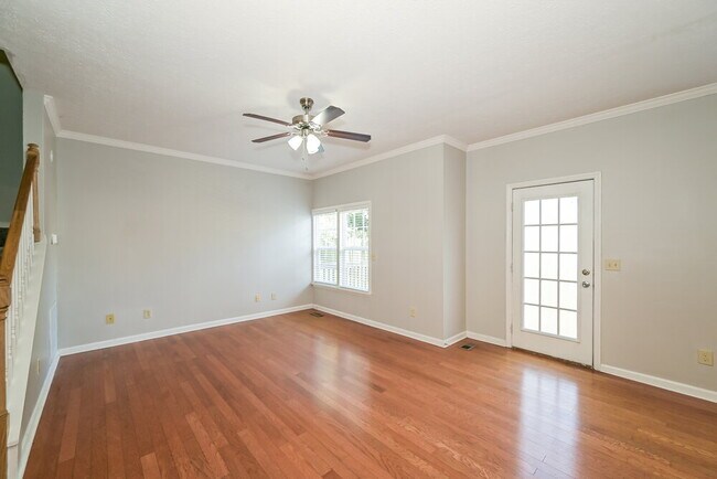 Building Photo - 1472 Aaronwood Dr
