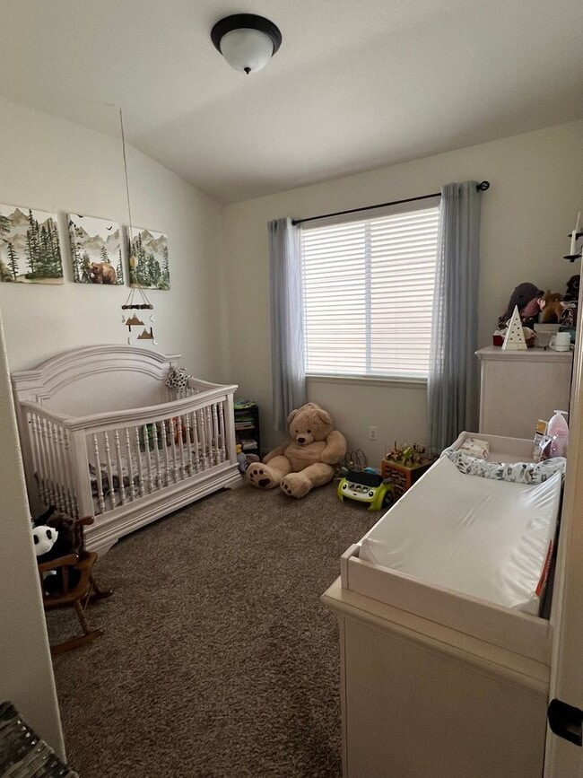 Building Photo - Great Home in Berthoud