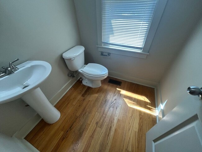 Building Photo - PRE-LEASING FOR AUGUST 2026!