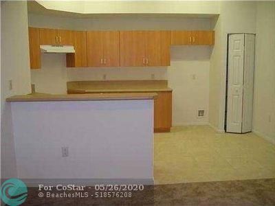 Building Photo - 2801 Riverside Dr