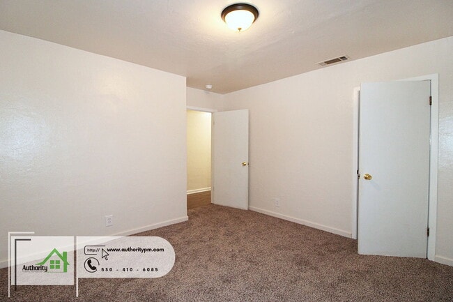 Building Photo - 3010 Church St