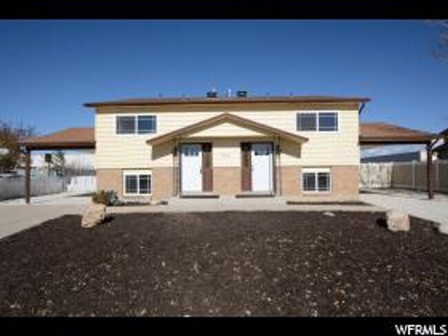 Building Photo - Beautifully Renovated Duplex in Salt Lake City