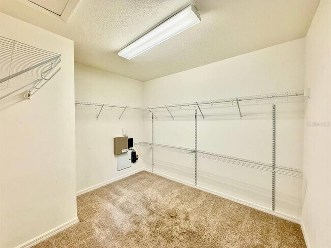 Building Photo - 7127 Nightshade Dr