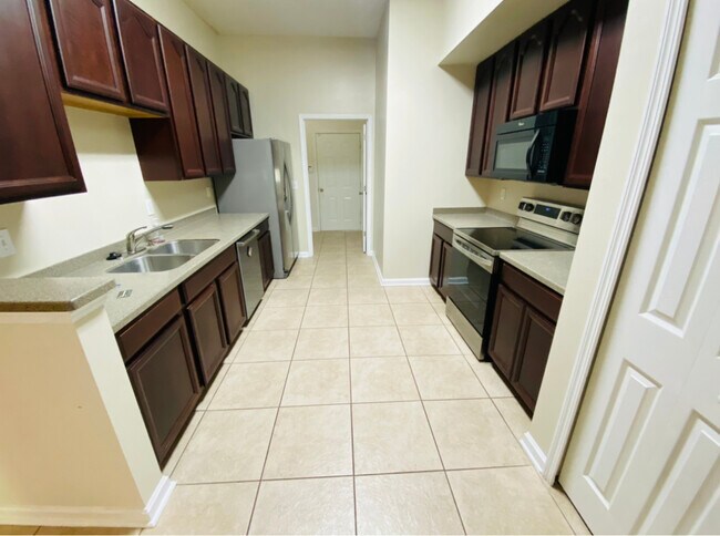 Building Photo - 13864 Herons Landing Way