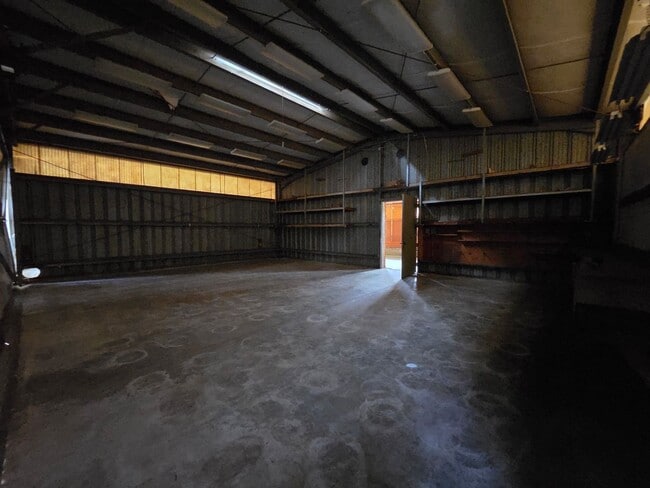 Building Photo - REDUCED!!!