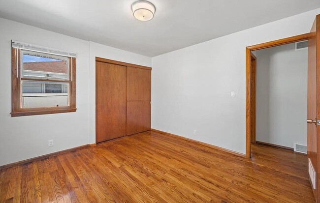 Building Photo - 6531 N Landers St