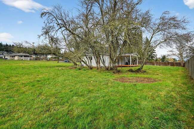 Building Photo - 10022 SE 172nd Ave