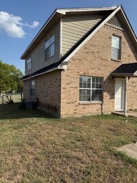 Building Photo - 534-536 Seagoville