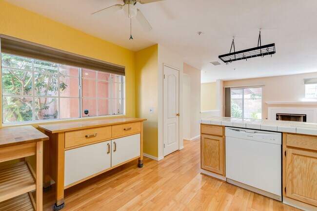 Building Photo - 3-bedroom, 2.5-bath condo nestled in the prestigious Terra Vista community of Rancho Cucamonga