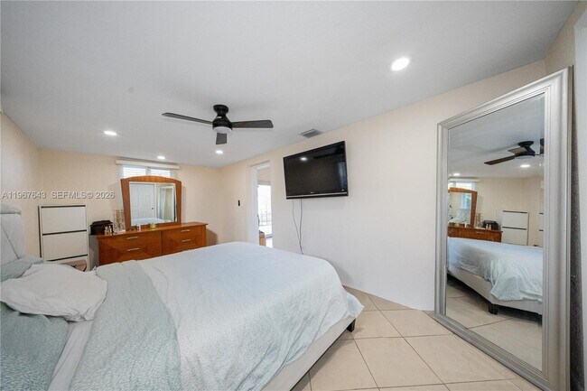 Building Photo - 3455 SW 75th Ct