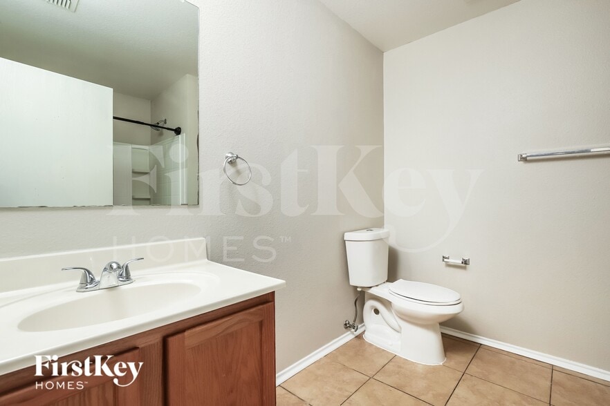 Building Photo - 172 Texas Mulberry