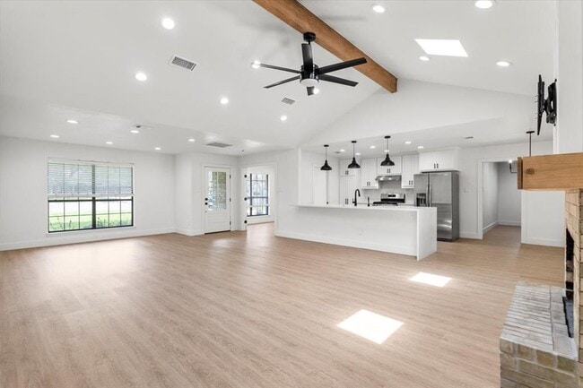 Building Photo - 7405 Attar Cove