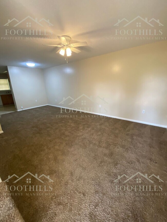 Building Photo - 101 Heatherbrook Ct