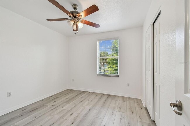 Building Photo - 587 Shady Grove Dr