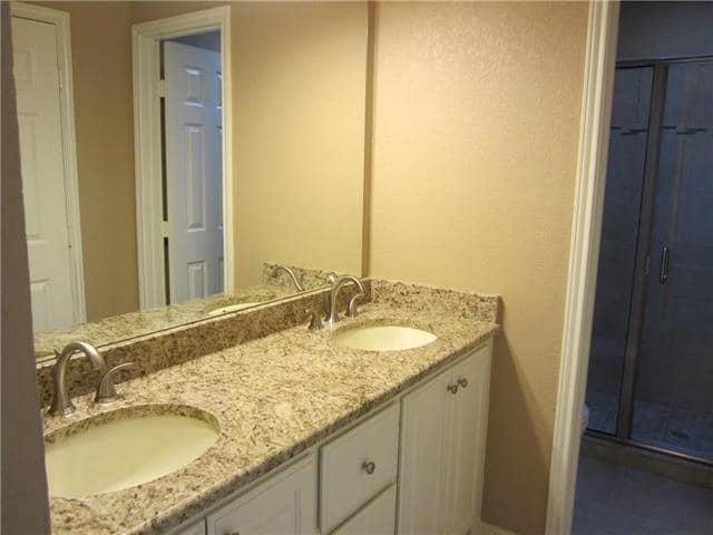 Building Photo - 209 Ginger Ln