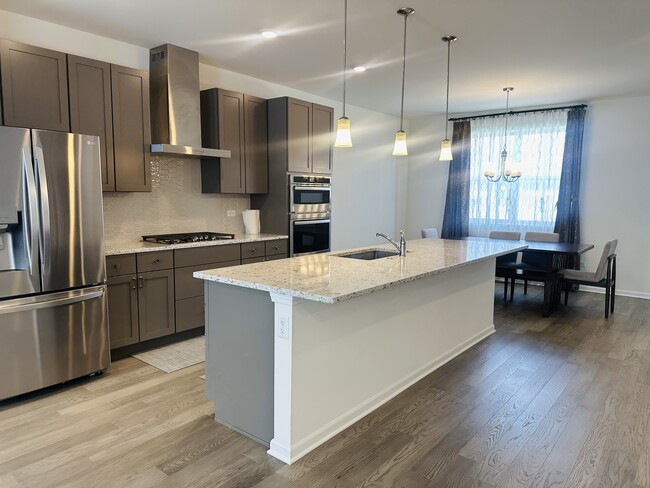 Building Photo - 4165 Chelsea Mnr Cir