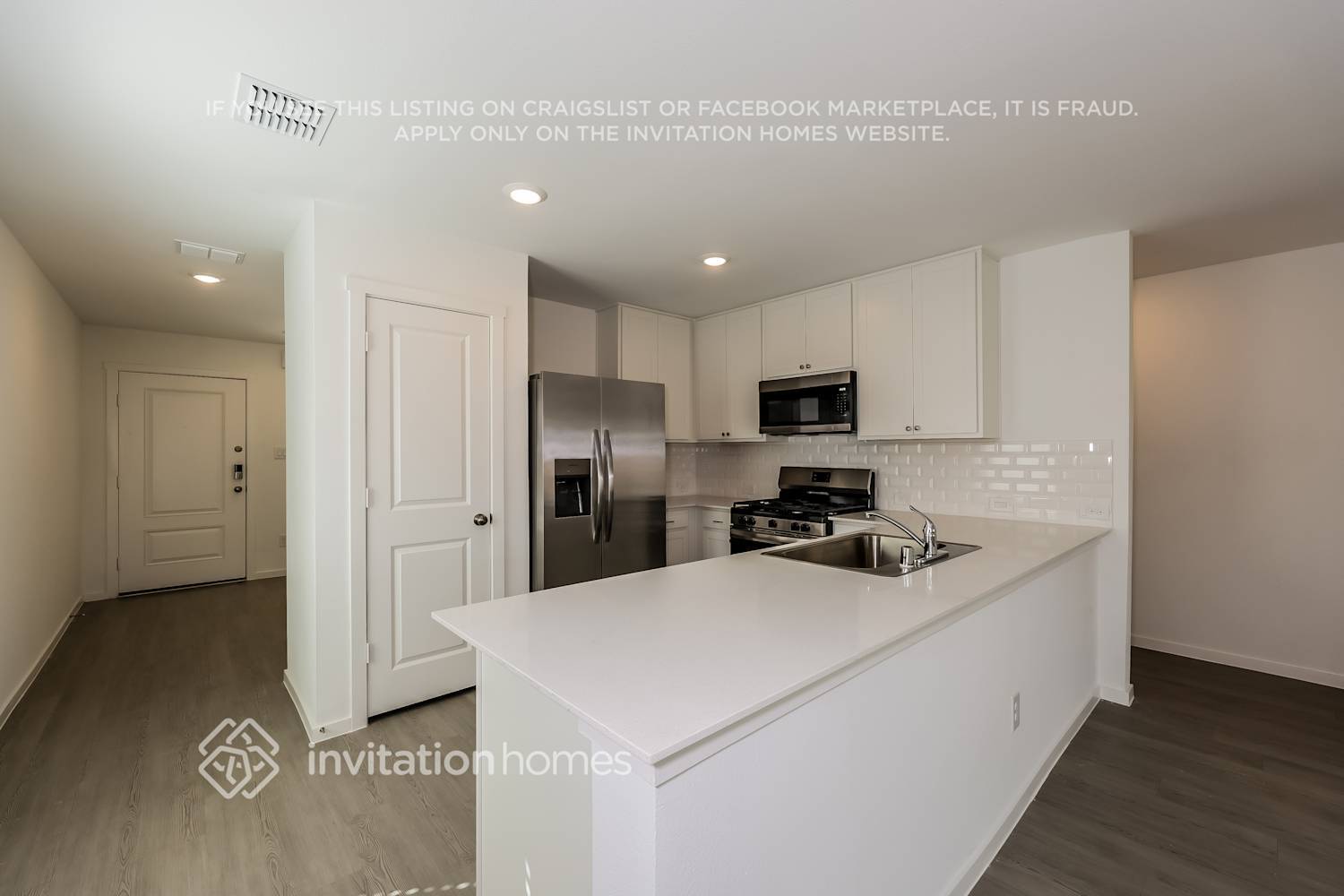 Building Photo - 1410 Merlin Blf St
