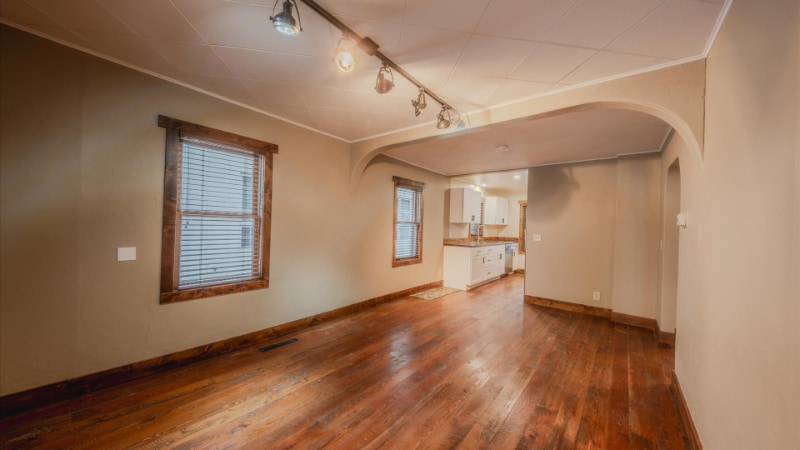 Building Photo - 916 2nd St