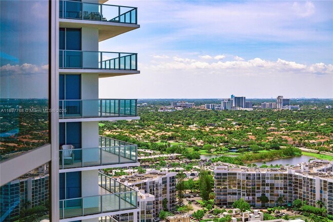 Building Photo - 3101 S Ocean Dr