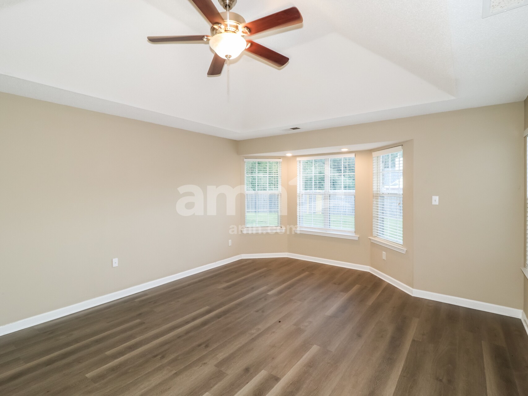 Building Photo - 5664 Tulip Grove Dr