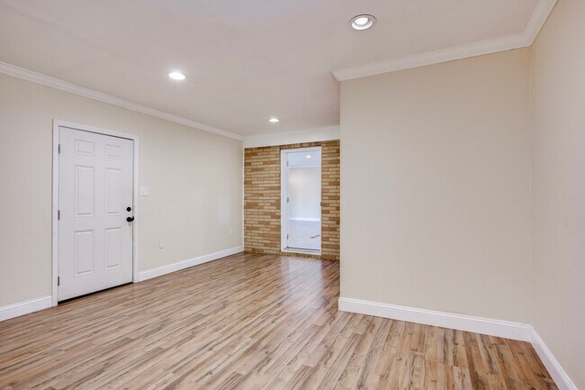 Building Photo - 111 Lehigh Ave