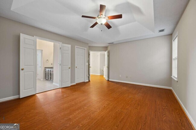 Building Photo - 2339 Leacroft Way