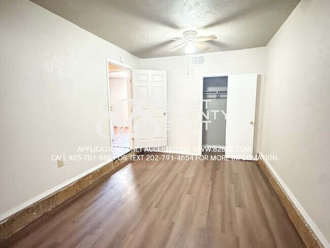Building Photo - $200 OFF 1st MONTH RENT! 3 Bed/1 Bath Sing...