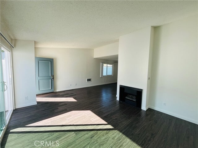 Building Photo - 25018 Eshelman Ave